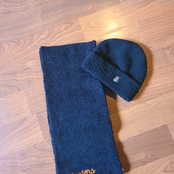 Hooters black unisex scarf and beanie set - Picture 11 of 14